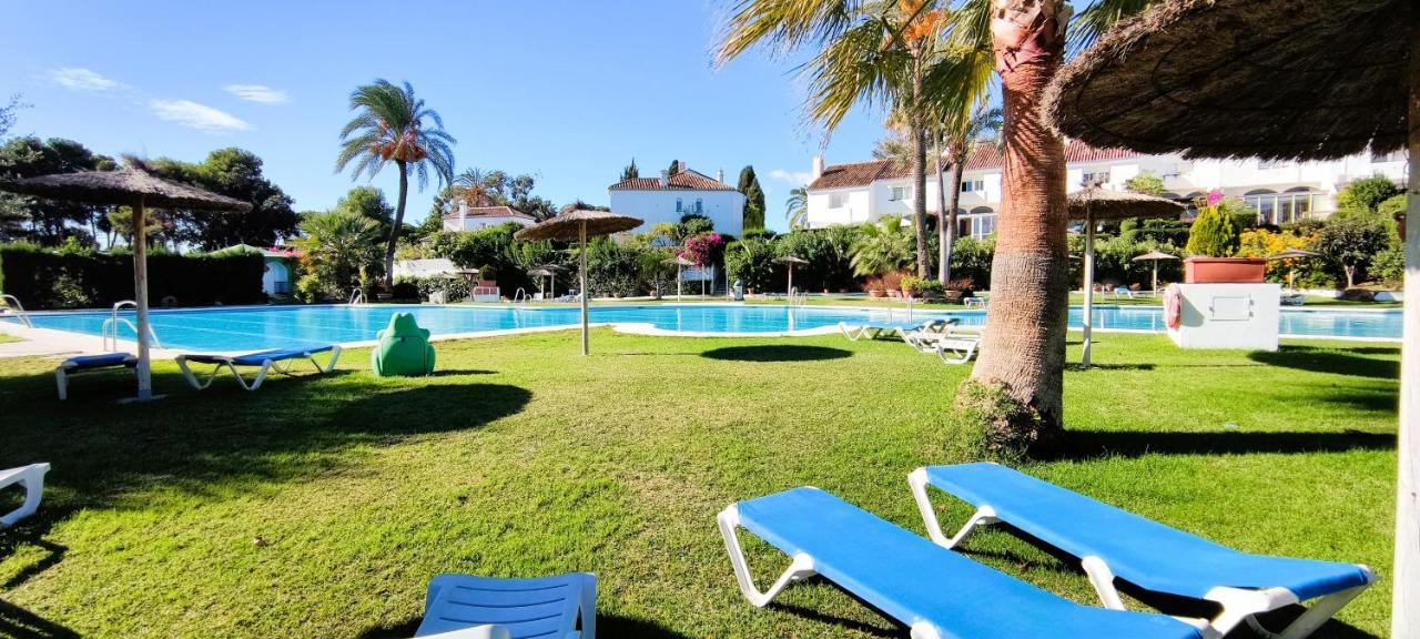 Apartamento Con Jardin Y Piscina En Playa Estepona Esterno foto